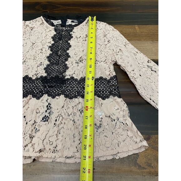 Zara Beige & Black Contrast Trim Lace Peplum Blouse Femme Old Money Style Size S - Picture 8 of 9